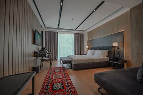 Uji i Ftohte Hotel