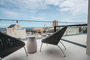 Elements Hotel & Shops