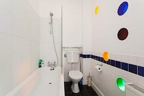 Large Shoreditch 2/dbl bed Loft apt