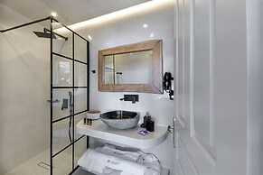 Kaleidoscope Imerovigli Suites
