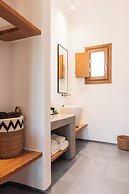 MILEO Mykonos