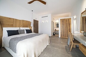 MILEO Mykonos