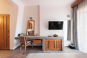 MILEO Mykonos