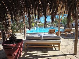 Hotel Las Cabañas de Antica