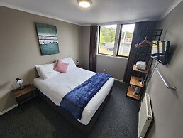 LKNZ Lodge & Cafe