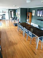 LKNZ Lodge & Cafe