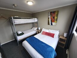 LKNZ Lodge & Cafe