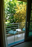 Hotel Iris