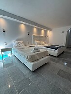 Sea View Studios Apartments