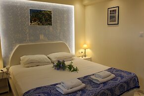 Sea View Studios Apartments