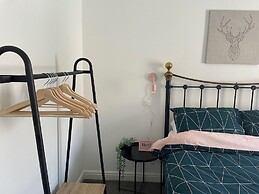 2-bed Flat in Summerbridge Harrogate, Pet Friendly