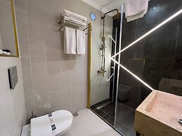 By Kinyas Hotel