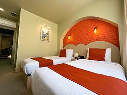 By Kinyas Hotel