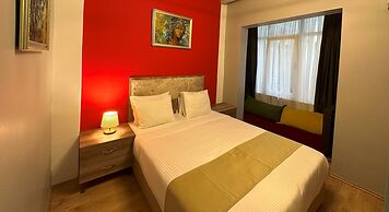 By Kinyas Hotel