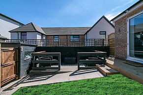 Archers House