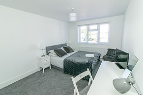 Archers House
