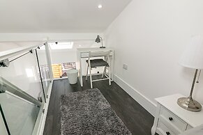 King Pin Corner