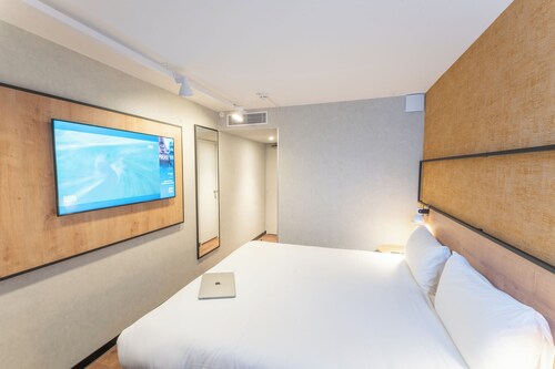 ibis Paris Nord Porte de Saint Ouen