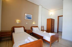 Almira Inn