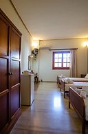 Almira Inn