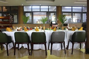 Hera Hotel