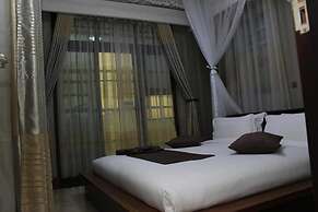 Hera Hotel