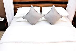 Hera Hotel