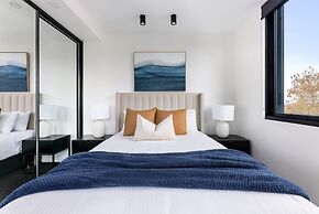 Cinema Suites Apartments by Urban Rest
