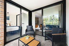 Cinema Suites Apartments by Urban Rest
