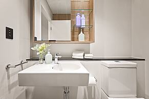 Cinema Suites Apartments by Urban Rest