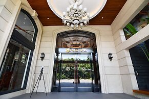 Prince Hotel