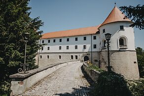 Mokrice Castle Estate