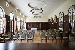 Mokrice Castle Estate