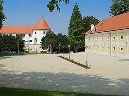 Mokrice Castle Estate