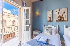 Twilight Gozitan Farmhouse With Pool