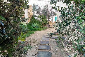 Twilight Gozitan Farmhouse With Pool