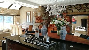 Flitwick Ranch - Old Cheese Factory Room 3