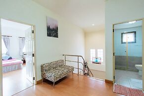 Private Residence Hosted by Sasithorn