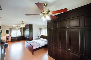 Private Residence Hosted by Sasithorn