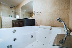 Private Residence Hosted by Sasithorn