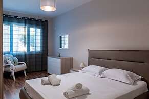 Beachfront Sion Sarande Apartment