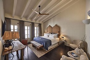 PuroGrand Hotel