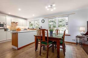 3 Bedroom Bungalow With Htub & Private Loch Access