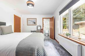 3 Bedroom Bungalow With Htub & Private Loch Access