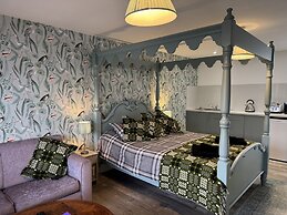 Traeth Rooms
