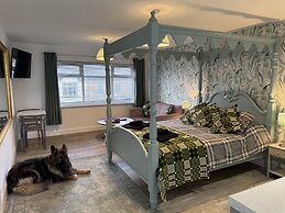 Traeth Rooms