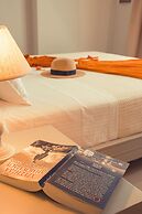 IO Luxury Pool & Hot Tub Suites