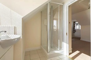 Abingdon House - 4 BR on the Marina