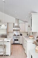 8166 Nicklaus North