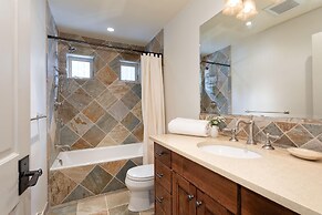 8166 Nicklaus North